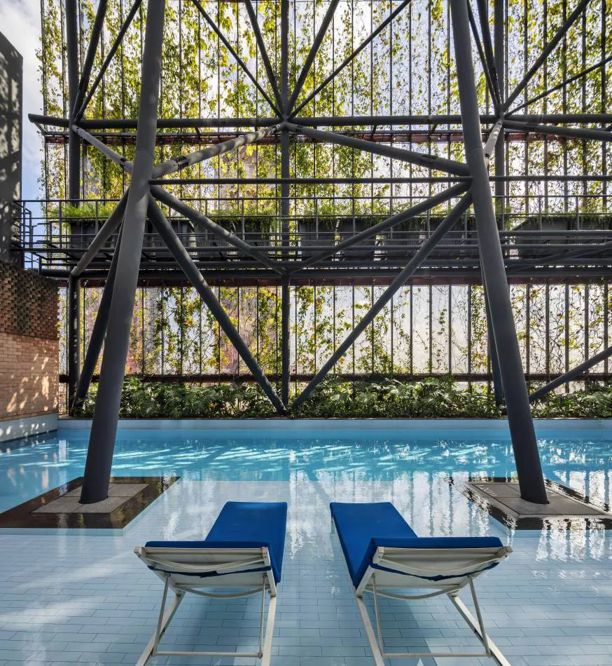 Un rascacielos tropical