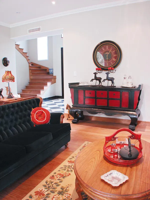 Simplemente, distinguida