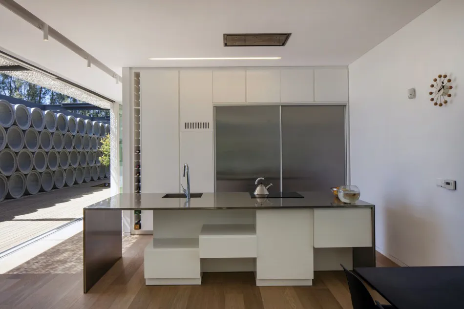 Con acento en lo singular