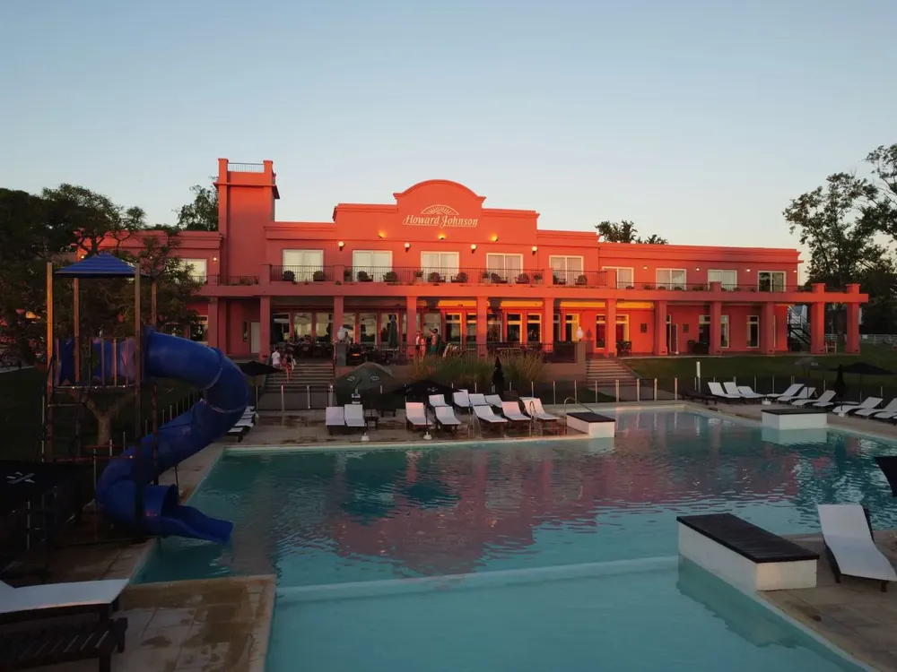 Howard johnson_03