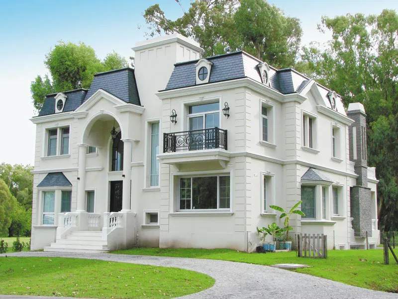 Simplemente, distinguida