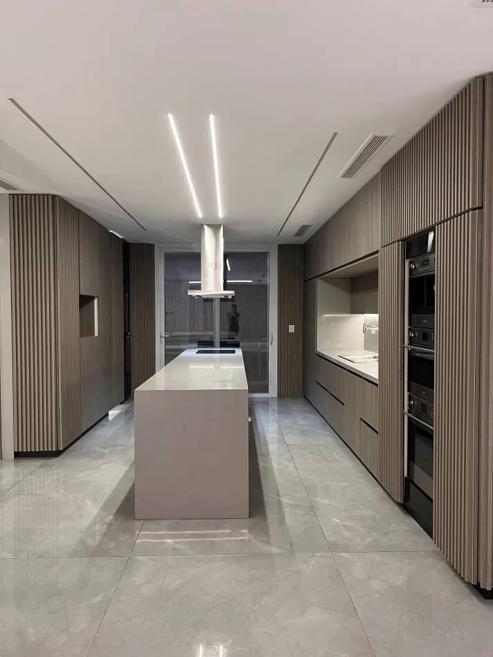 Una casa Total White