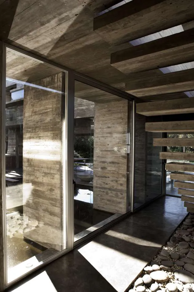 Materia, forma y estilo