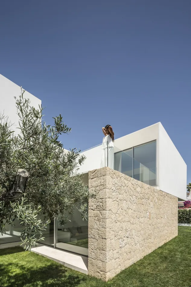 La casa de los tres árboles