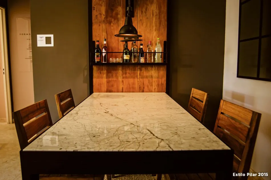 Bares y barras de madera