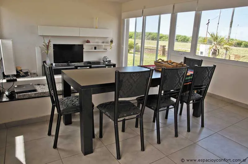 Con el mar en el horizonte