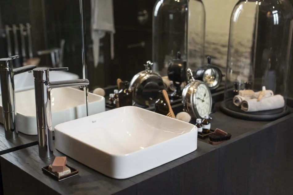 Especial Casa Foa: baños by Roca