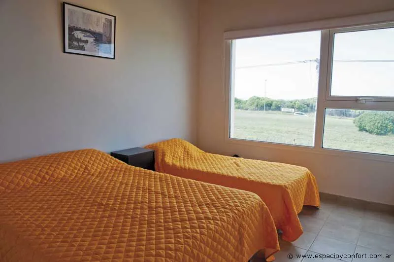 Con el mar en el horizonte