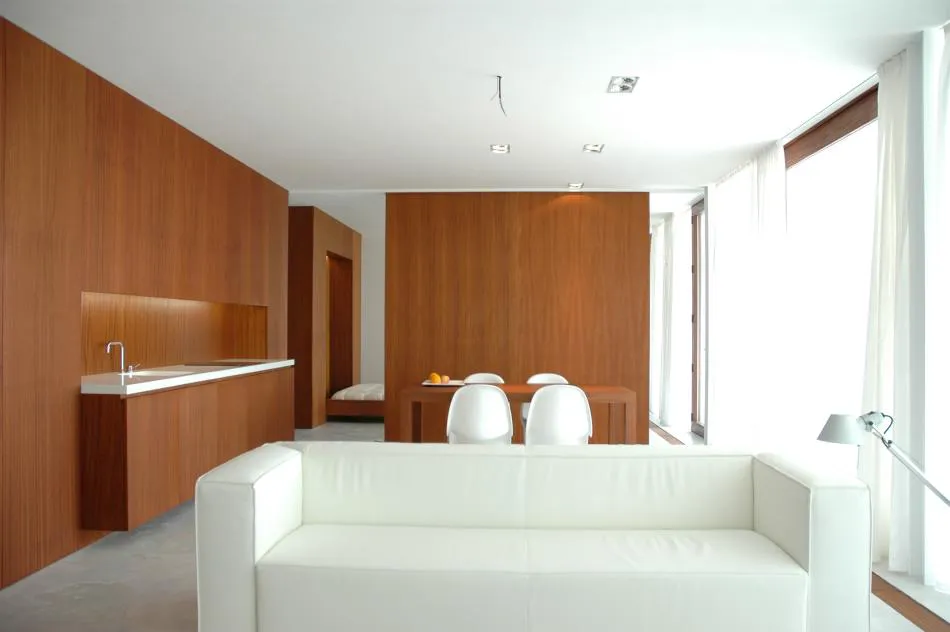 Lo mínimo, lo máximo