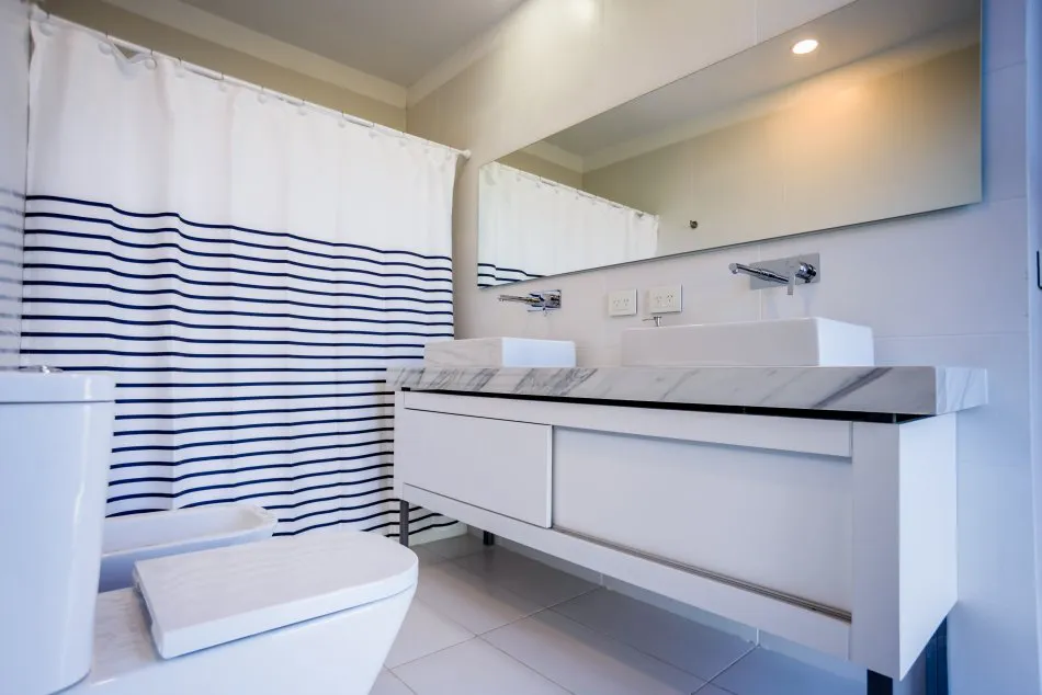 7 Contenedores, 1 Casa