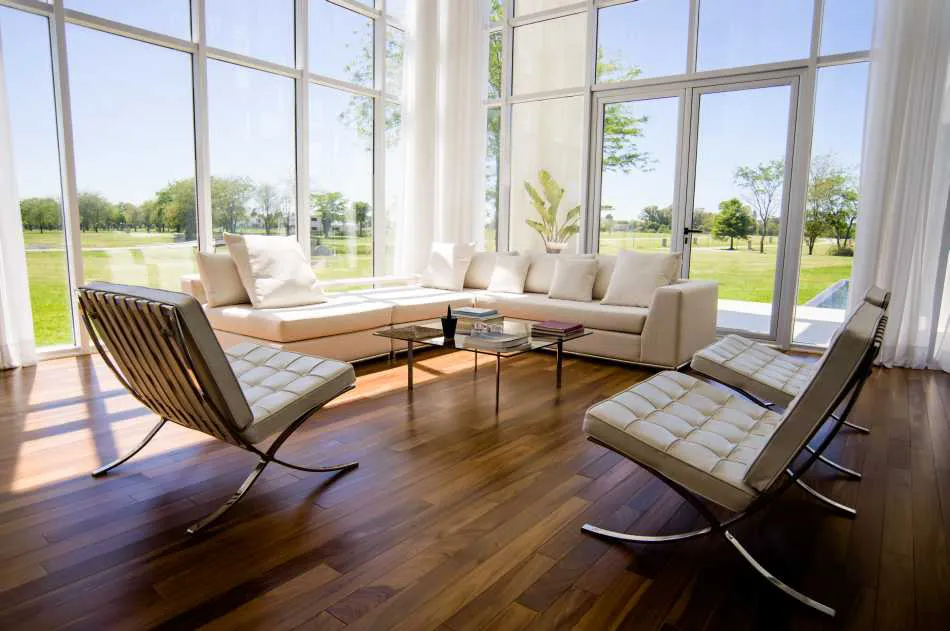 Imponente y discreta