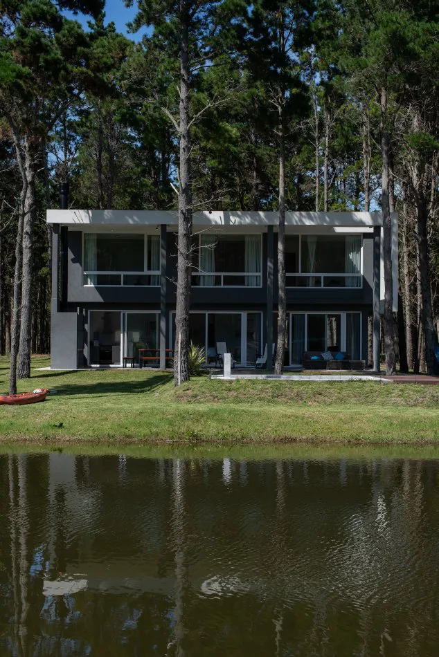 La casa de la laguna