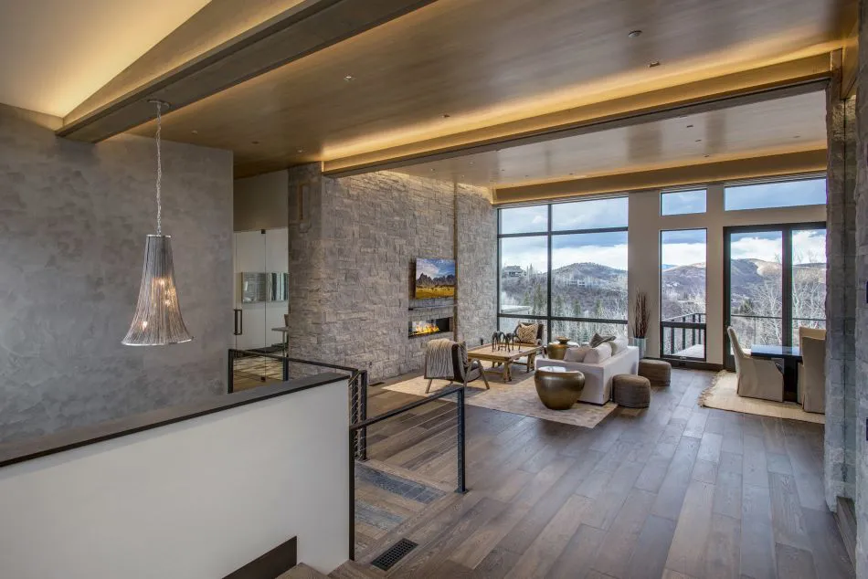 En una escena de montaña