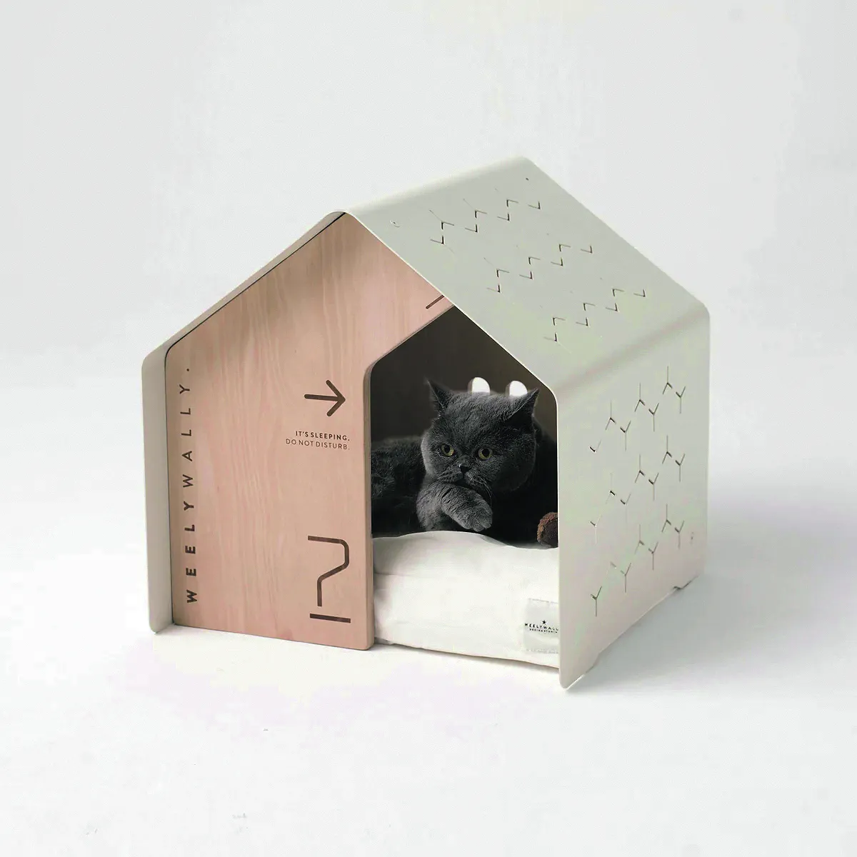 Maison-pour-Chat-design-en-Bois-interieur-SYDNEY