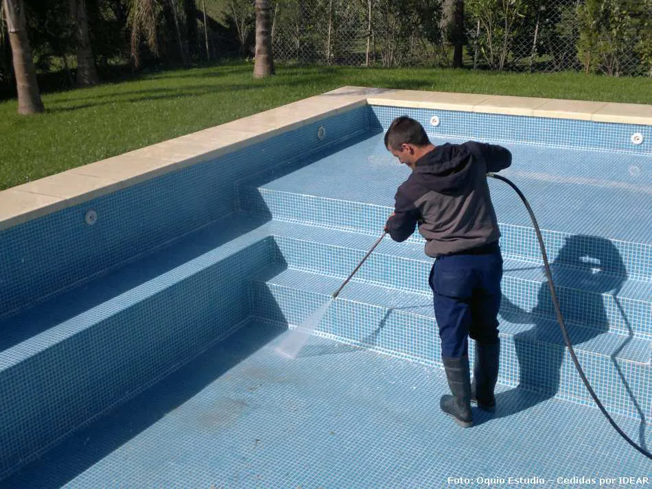 Inicio de temporada para piscinas