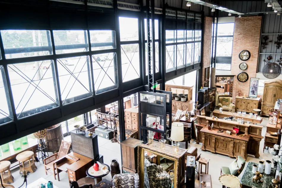 Moderno, industrial, ecléctico