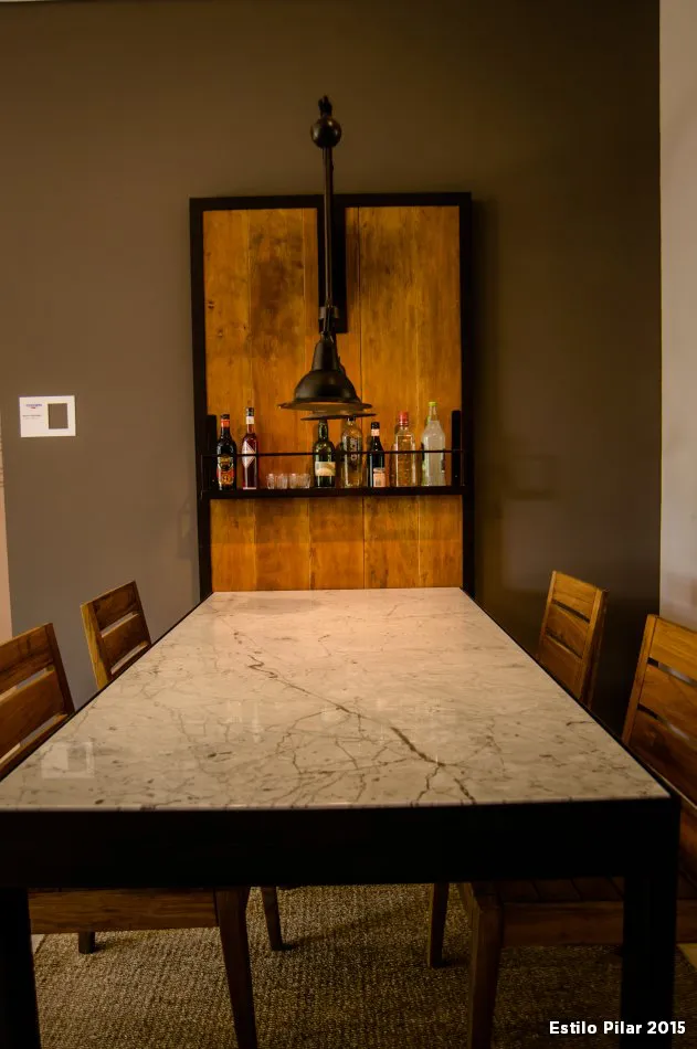 Bares y barras de madera