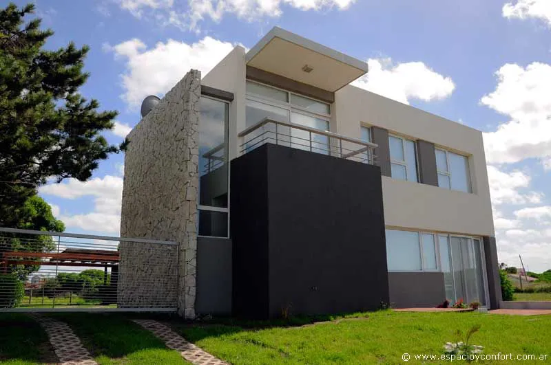 Con el mar en el horizonte