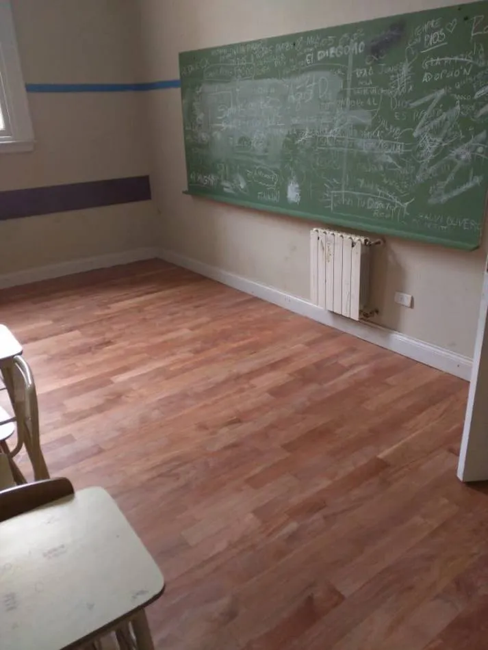 Renovación de pisos en el Liceo