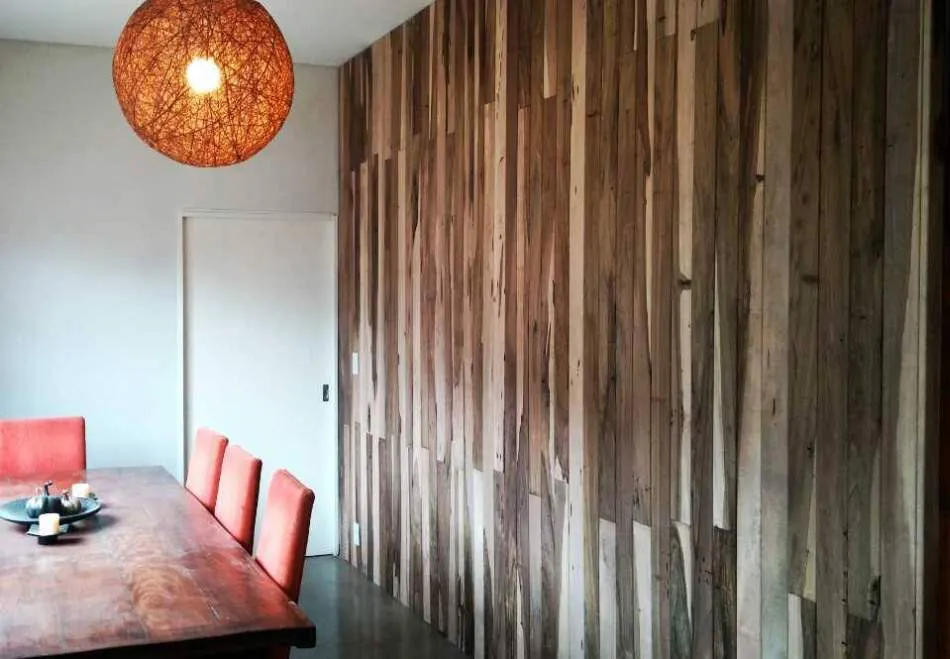 Decoración con tableros entablonados