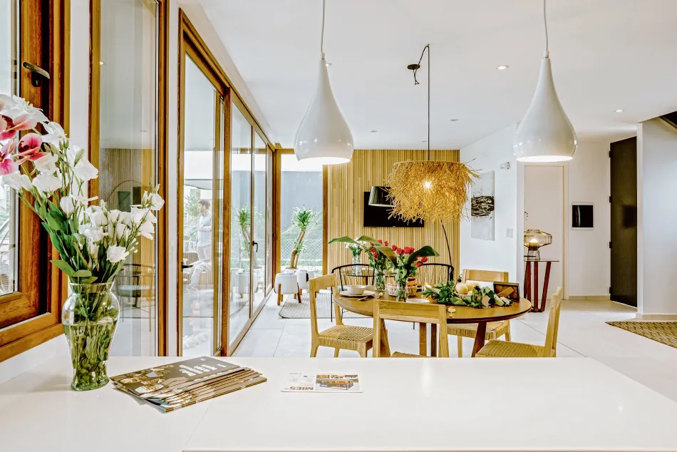 Inauguró Casa MIES 211