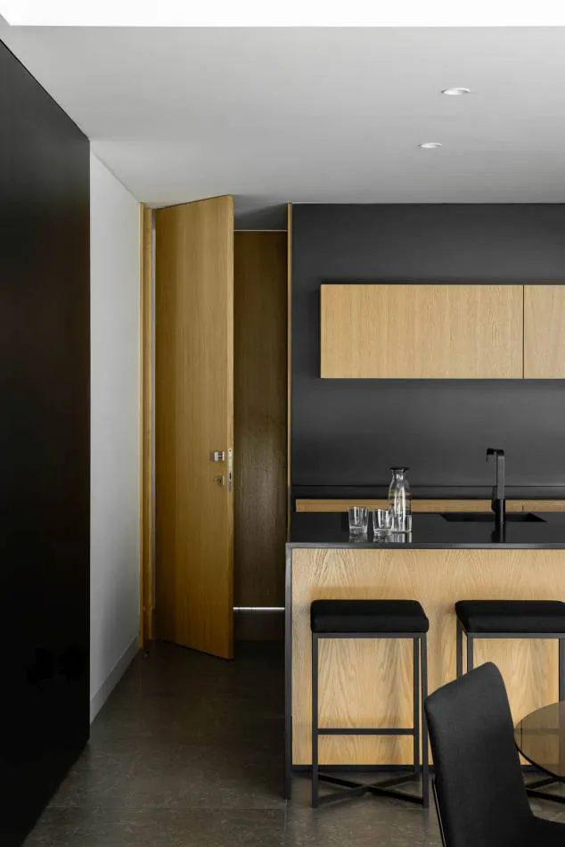 Tilt house