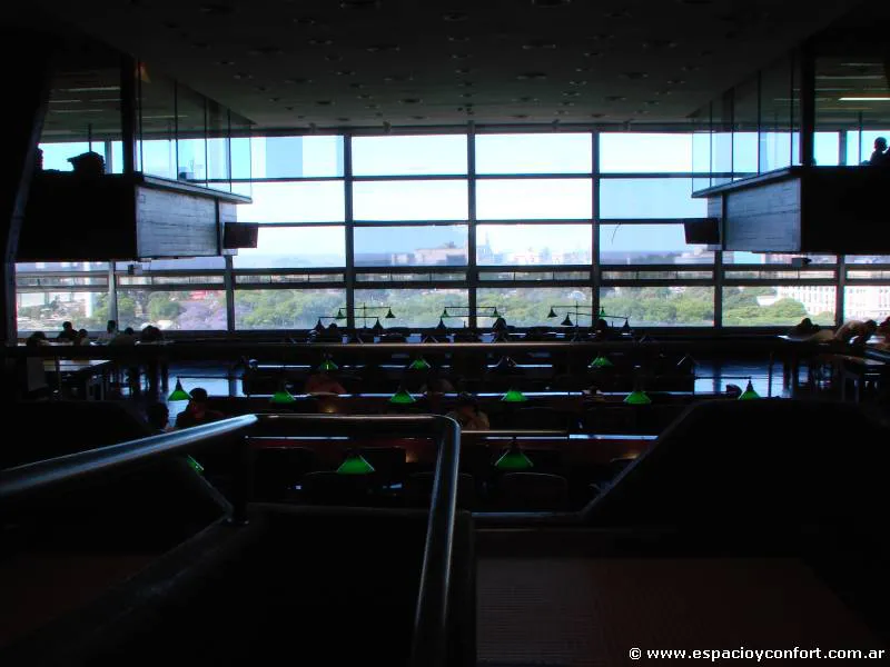 Con historia fundacional