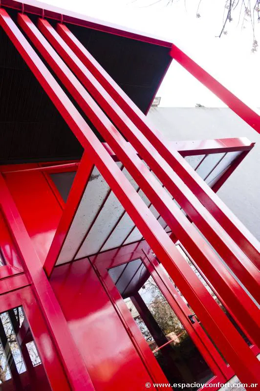 Transparente y moderno