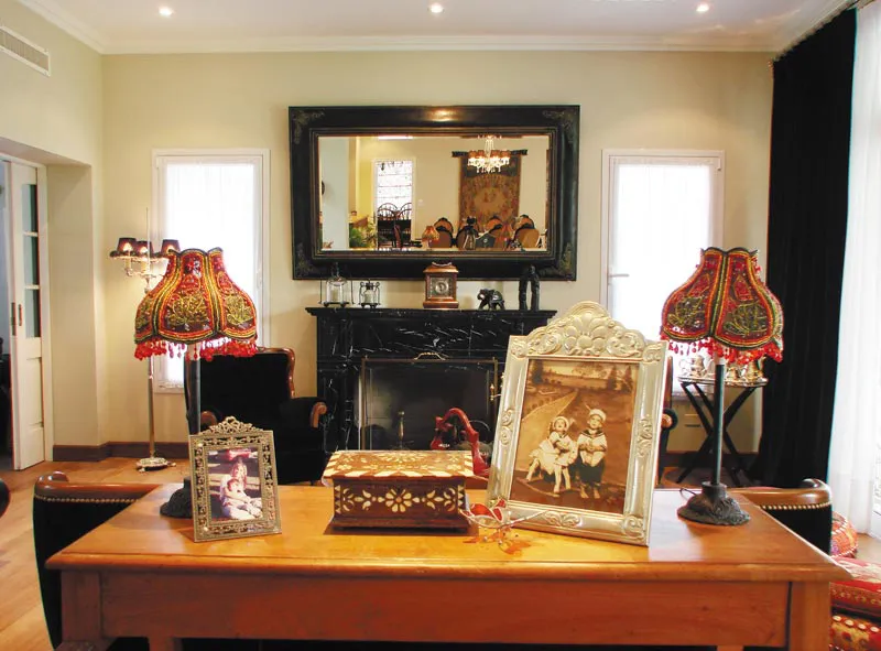 Simplemente, distinguida