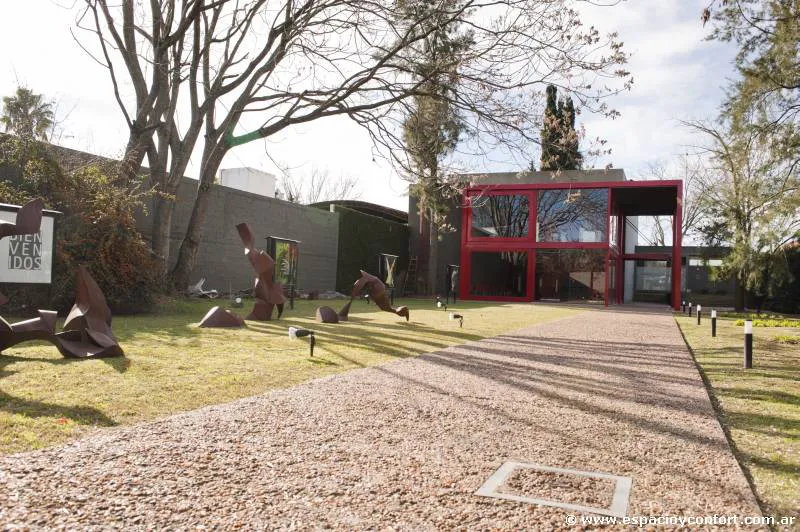 Transparente y moderno