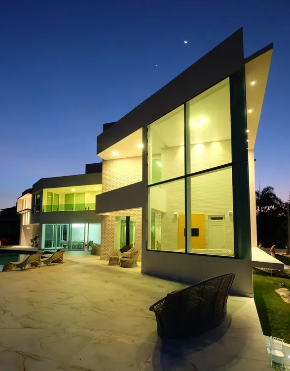 LAKE HOUSE III