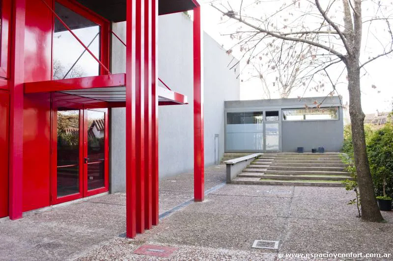 Transparente y moderno