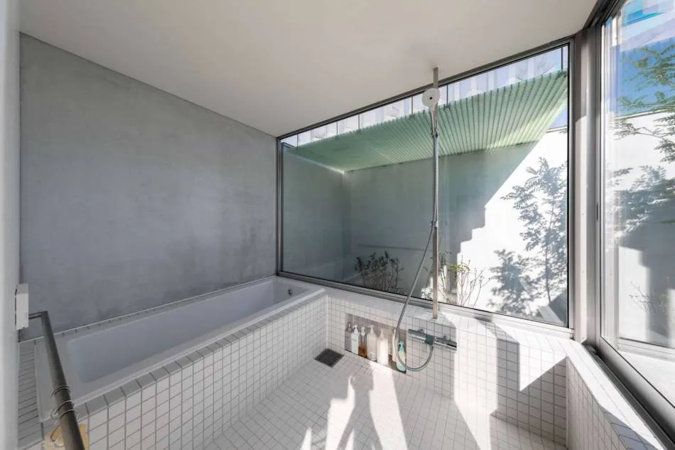 Una casa tráslucida