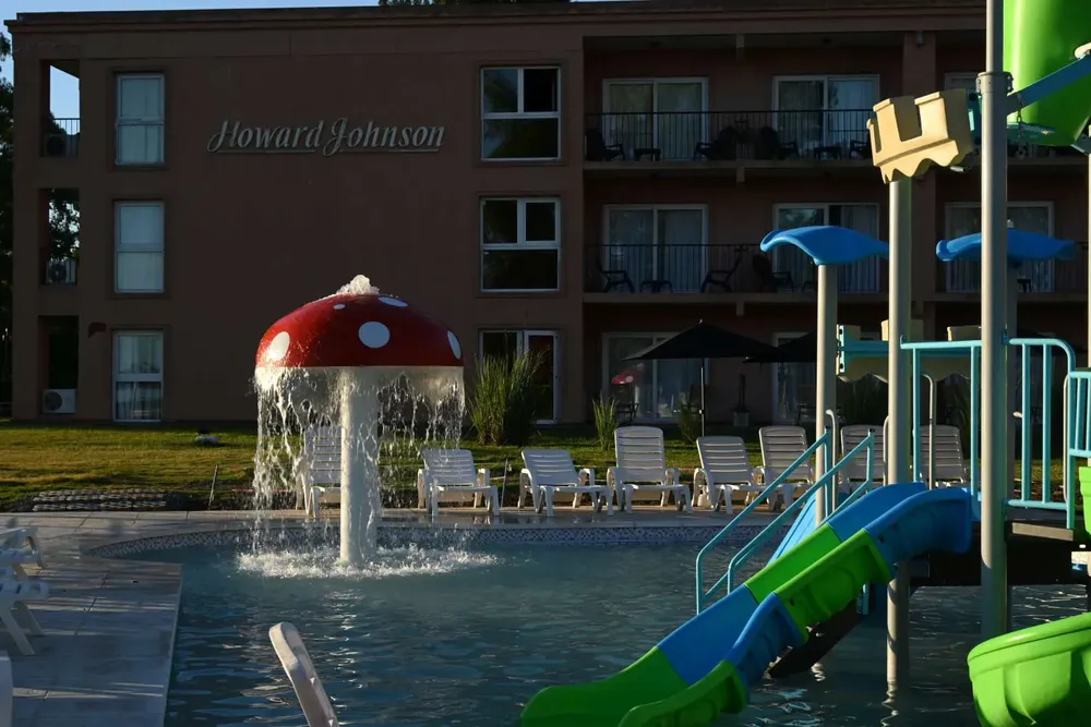 Howard johnson_10