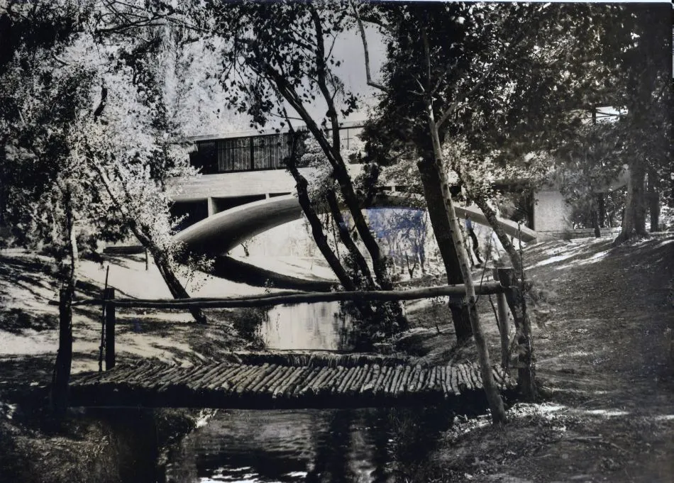 La Casa sobre el Arroyo