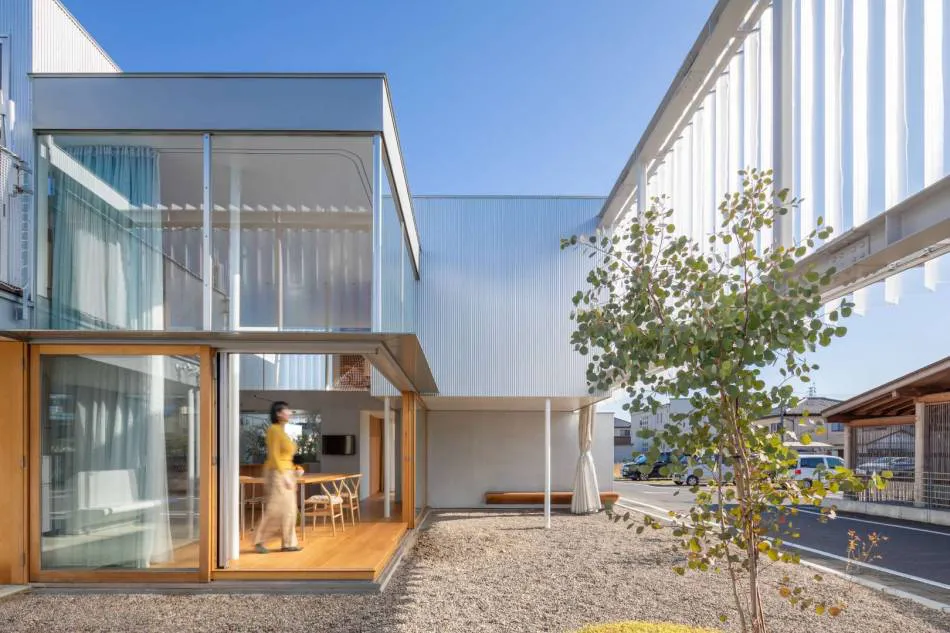 Una casa tráslucida