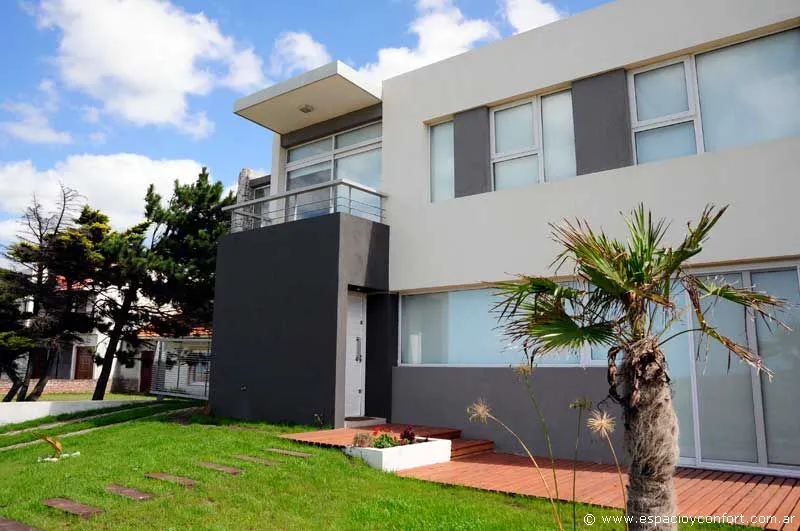 Con el mar en el horizonte