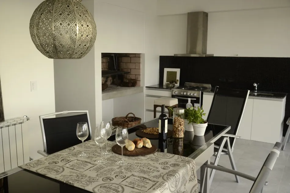 Equipamiento para quinchos urbanos